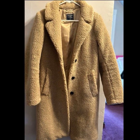 Abercrombie and Fitch Fur coat - Picture 3 of 5